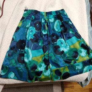 Ladies skirt